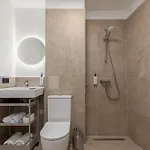 Compact & Old Town Apartman